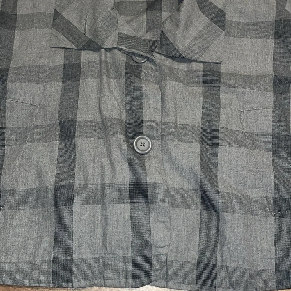 a.n.a A New‎ Approach button down 3/4 sleeve jacket.  Size XL.  100% Cotton